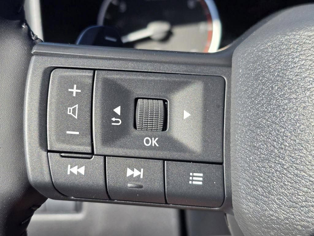 New 2026 Nissan Rogue SV AWD/4WD image 18