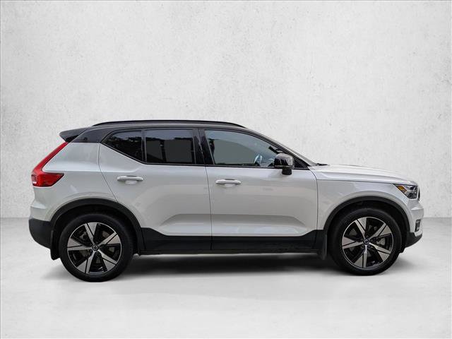 Certified 2021 Volvo XC40 P8 Recharge image 4