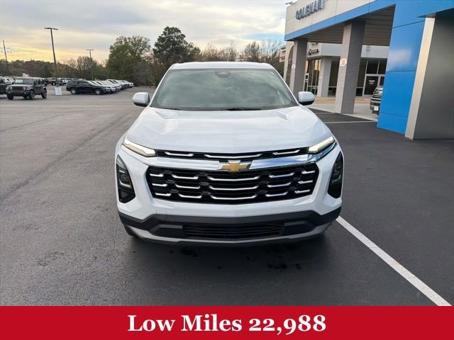 Used 2025 Chevrolet Equinox LT image 2
