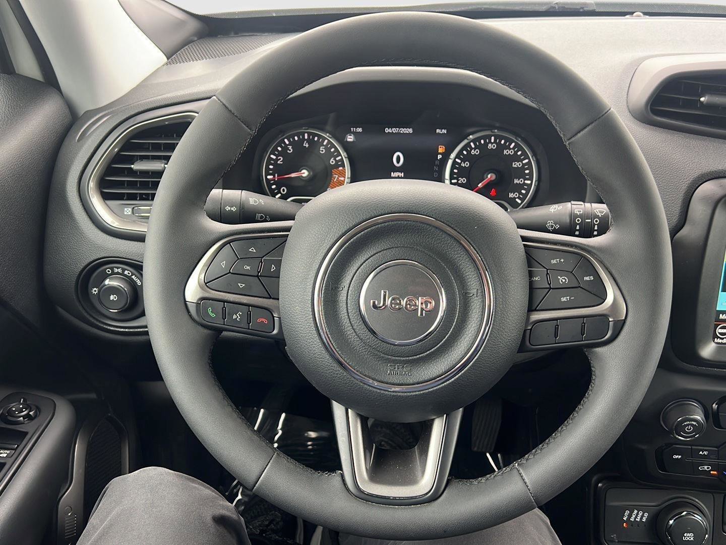 Used 2022 Jeep Renegade Latitude AWD/4WD image 19