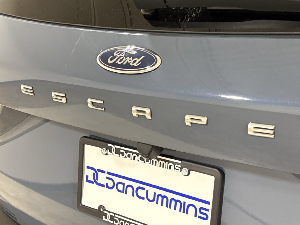 Used 2025 Ford Escape ST-Line Select AWD/4WD image 25
