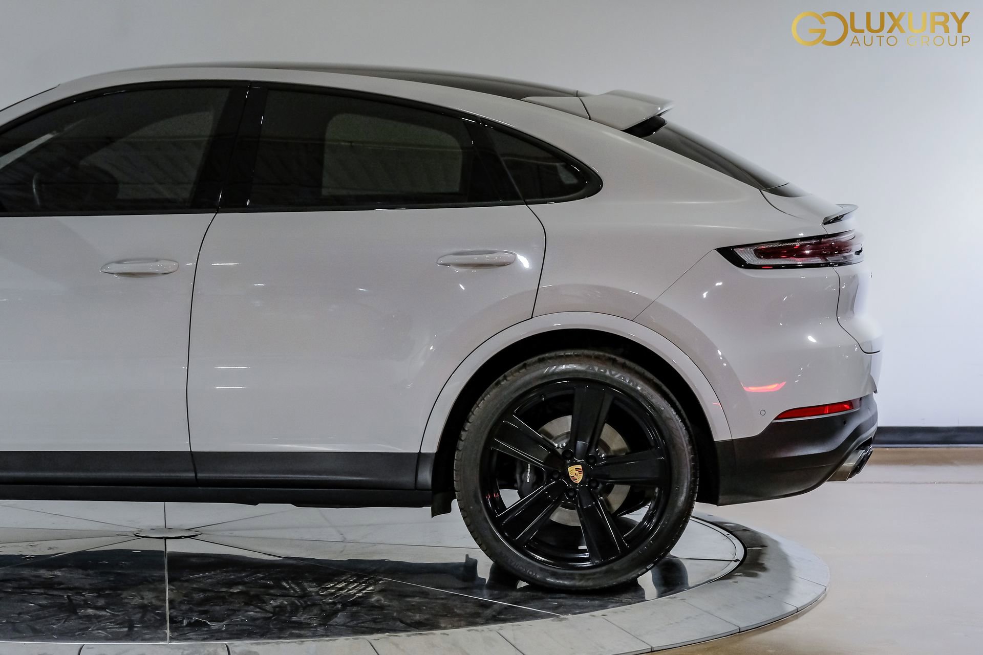Used 2024 Porsche Cayenne Coupe image 15