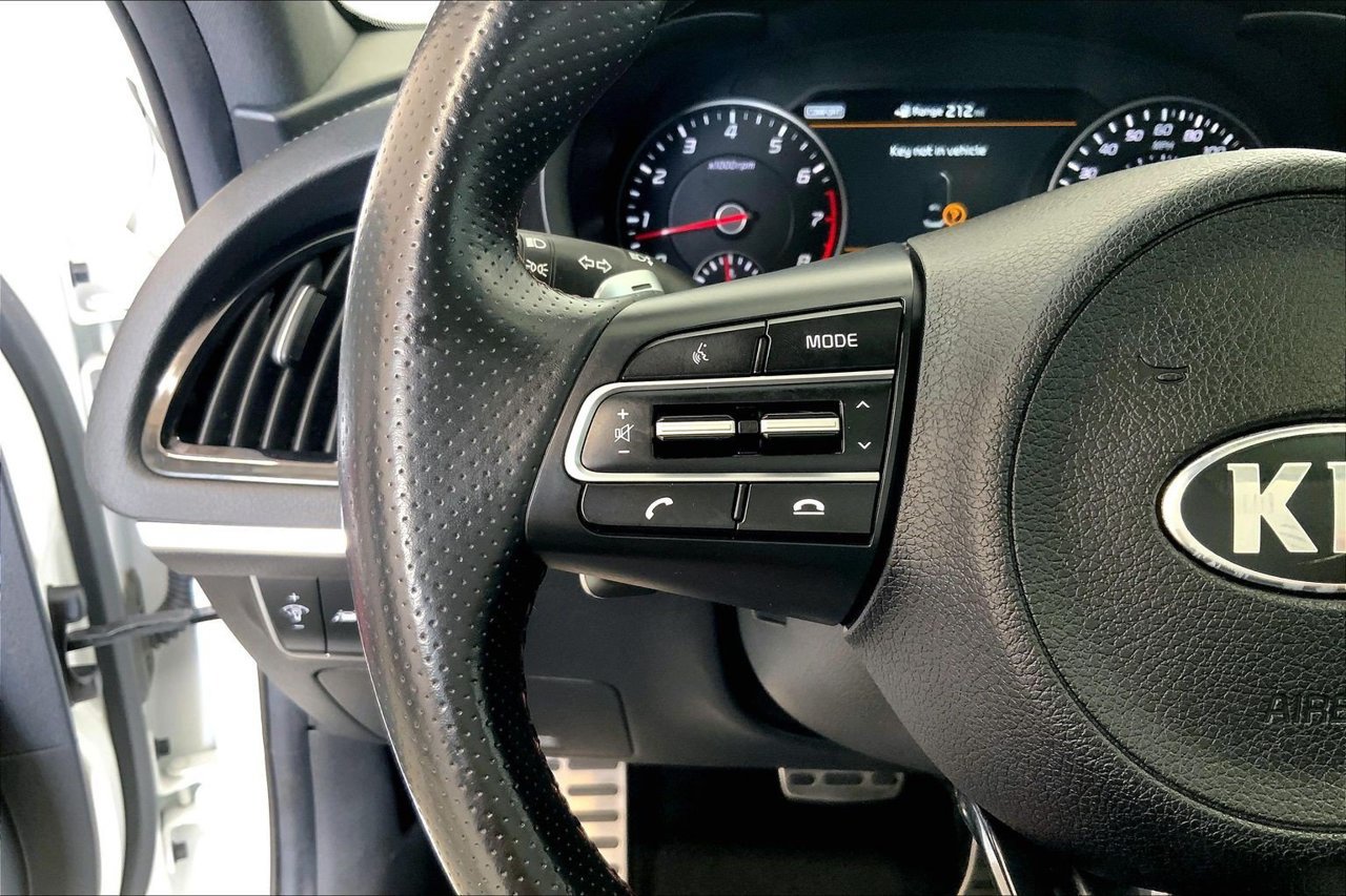 Used 2021 Kia Stinger GT1 RWD image 21