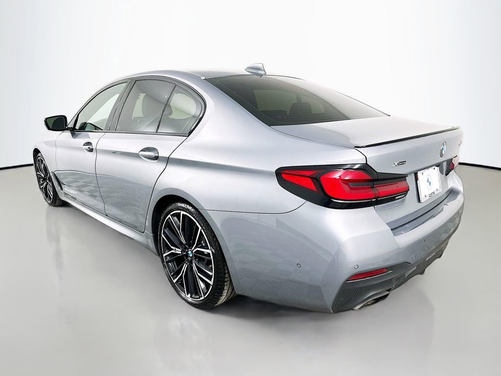 Certified 2023 BMW 530i xDrive w/ M Sport Package AWD/4WD image 7