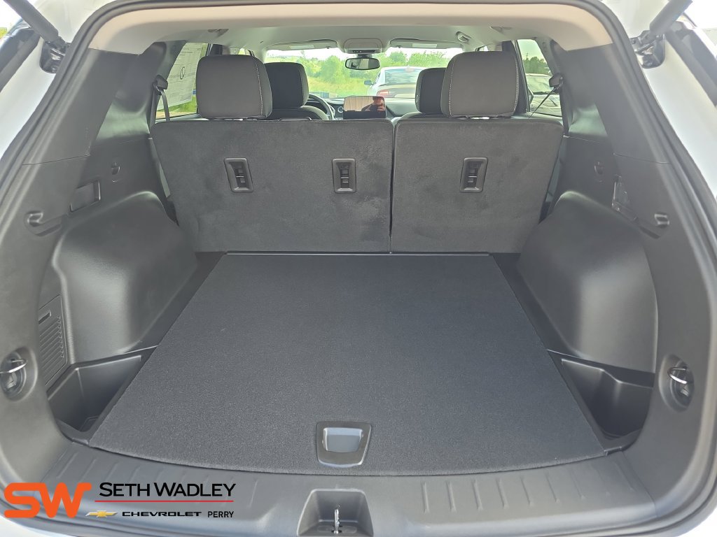 New 2026 Chevrolet Blazer LT w/ Convenience Package FWD image 12