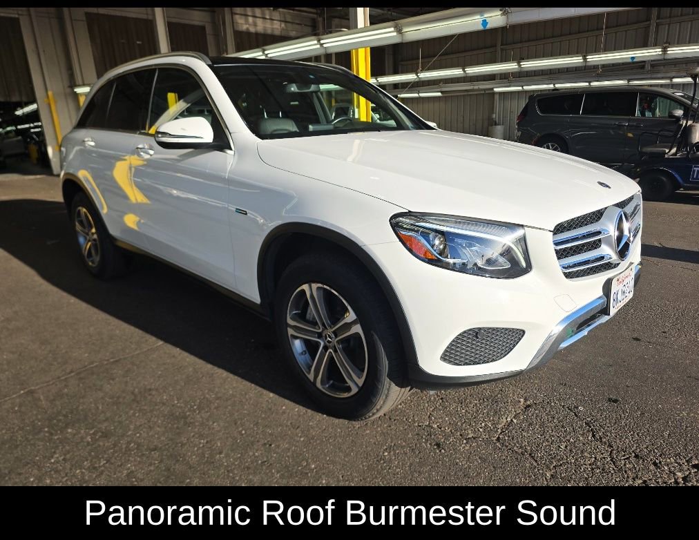 Used 2019 Mercedes-Benz GLC 350e 4MATIC w/ Premium Package image 1