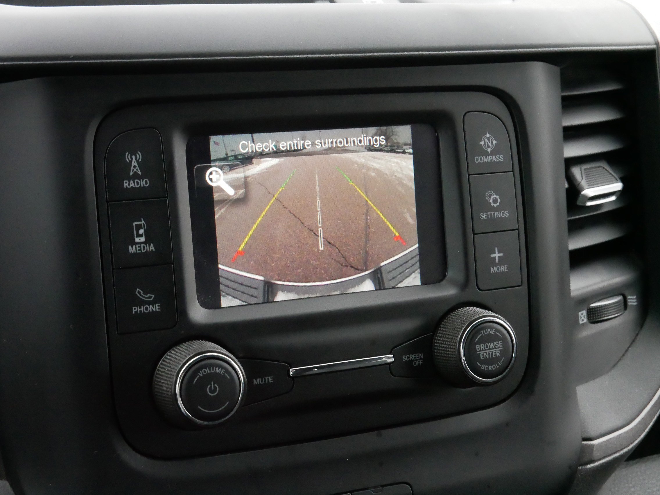 Used 2024 RAM 3500 Tradesman w/ Chrome Appearance Group image 32