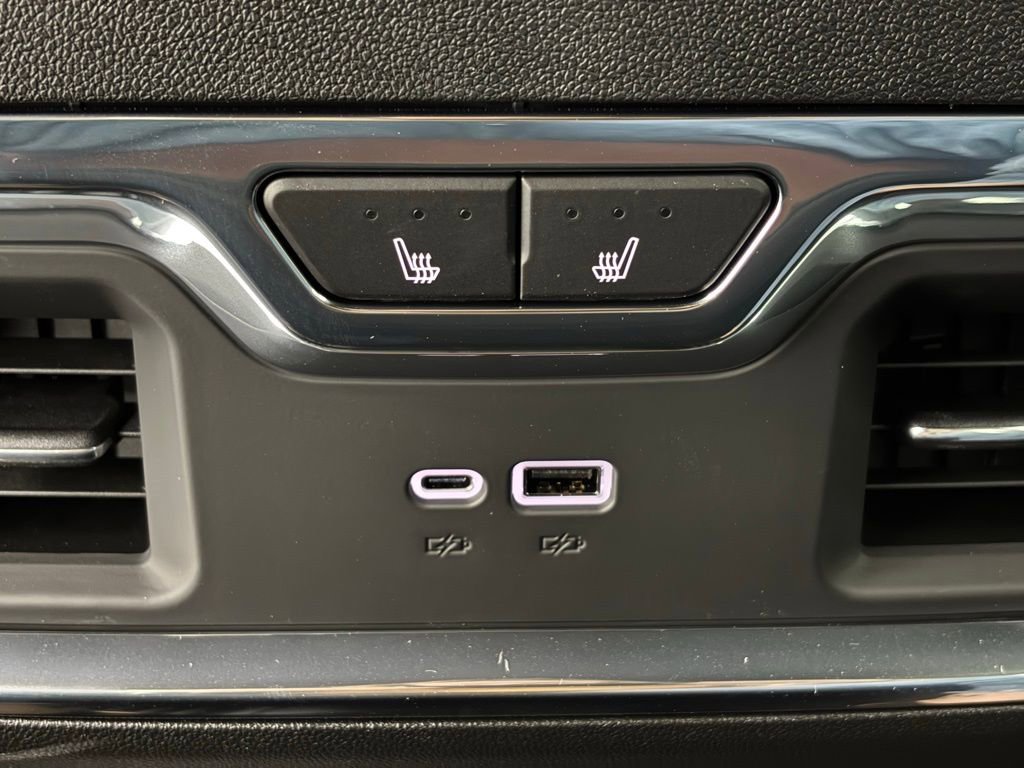 New 2025 GMC Sierra 1500 Denali Ultimate image 8