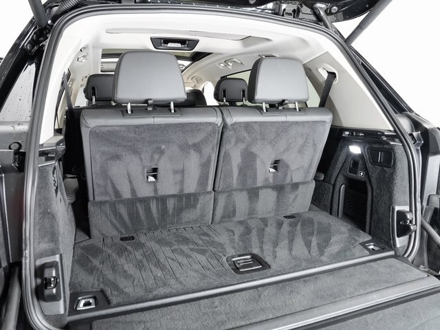 Used 2021 BMW X7 xDrive40i w/ Premium Package image 28