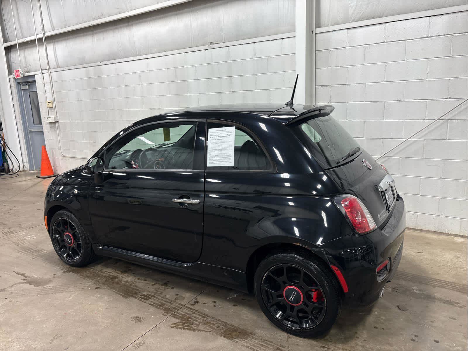 Used 2015 FIAT 500 Sport w/ Sport Appearance Group image 5