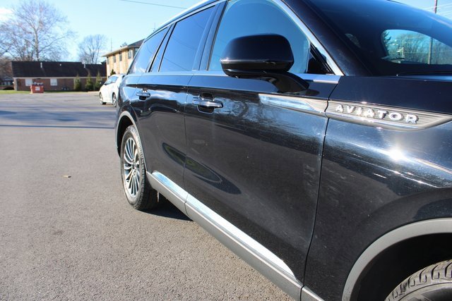 Used 2021 Lincoln Aviator Reserve w/ Elements Package Plus image 47