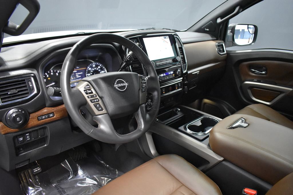 Certified 2023 Nissan Titan Platinum Reserve w/ Moonroof Package AWD/4WD image 4