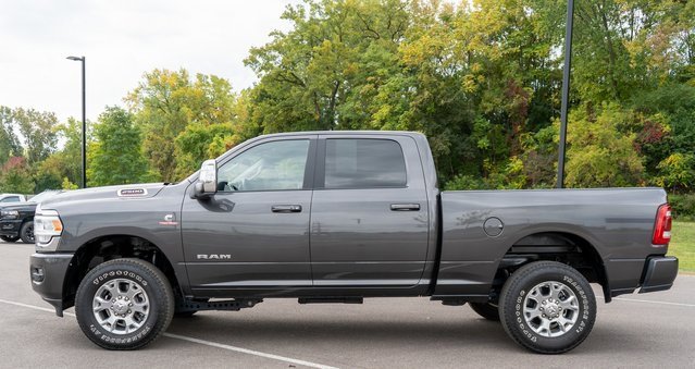 Used 2024 RAM 2500 Laramie w/ Safety Group image 9