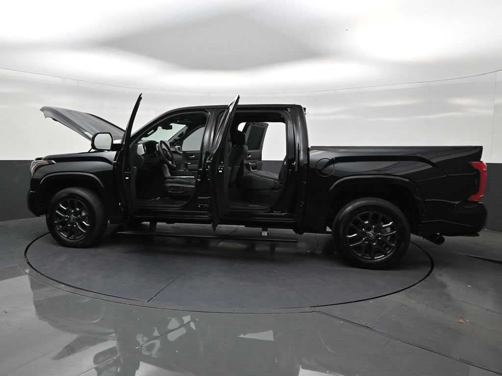 Used 2025 Toyota Tundra Platinum AWD/4WD image 30