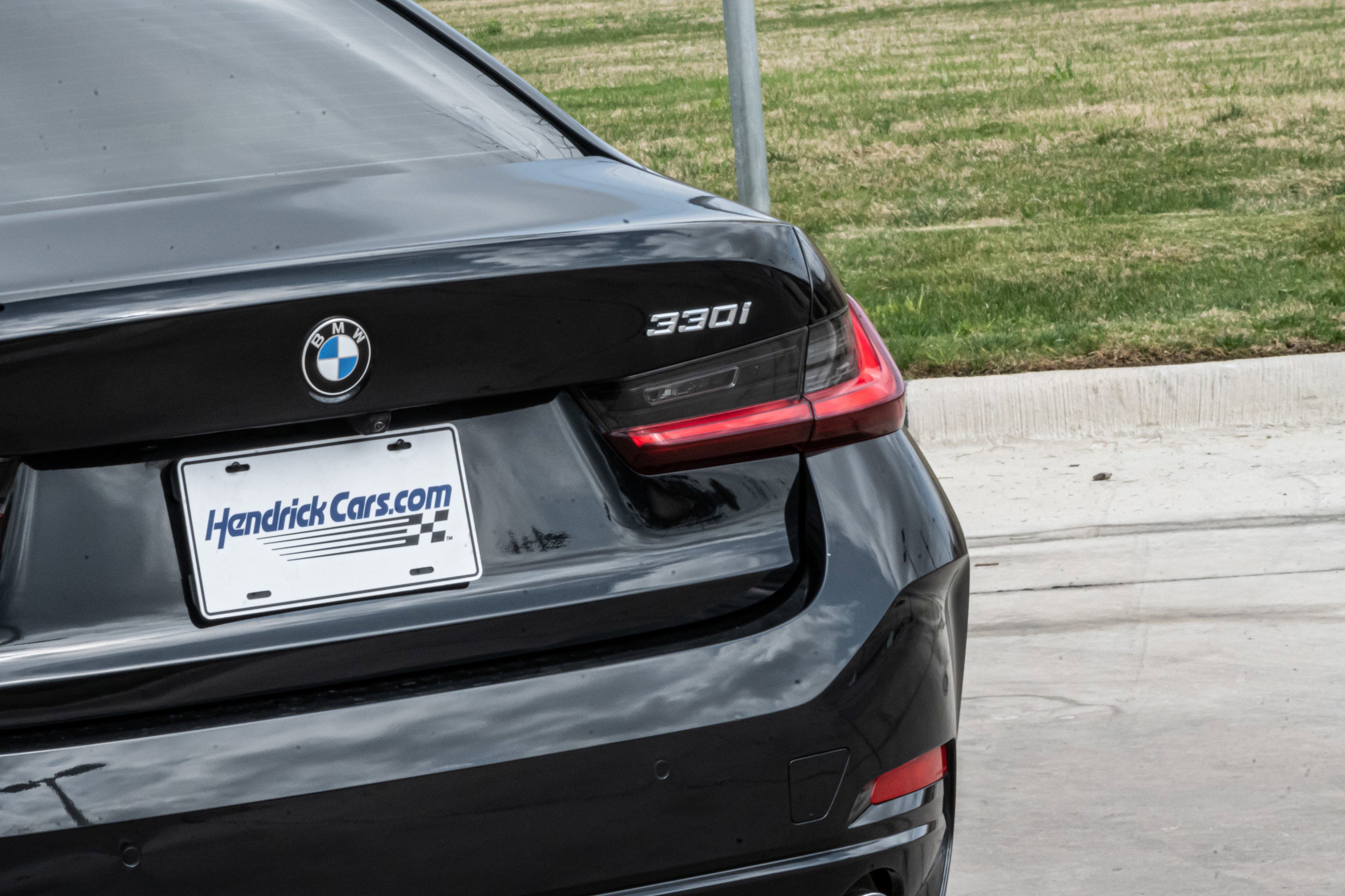 Certified 2024 BMW 330i Sedan w/ Premium Package image 8