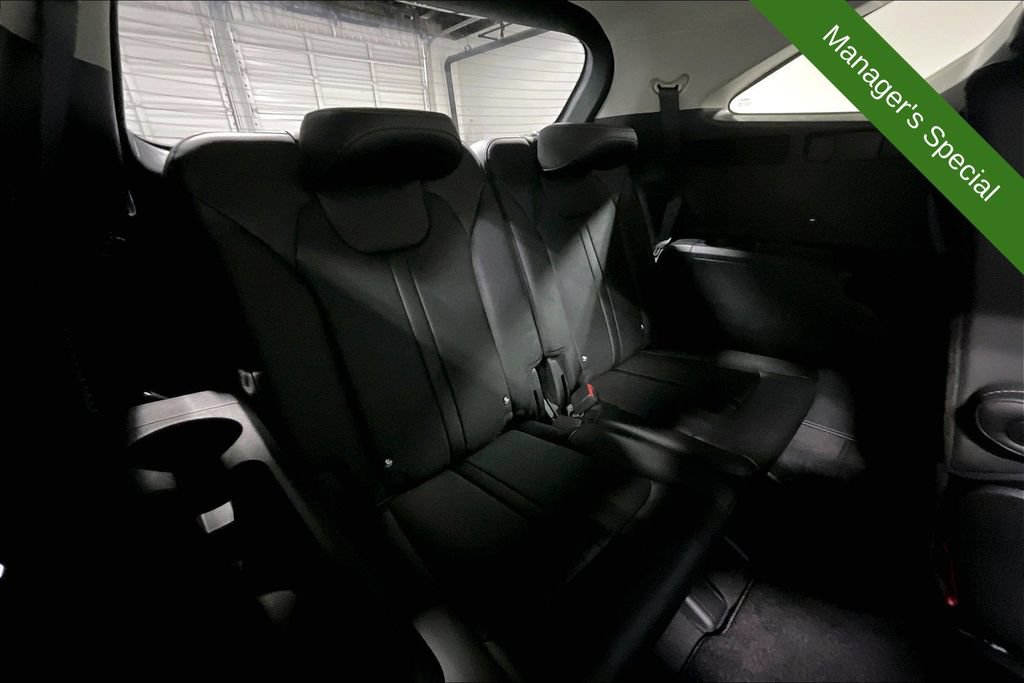 Used 2025 Kia Sorento EX w/ Panoramic Sunroof Package FWD image 35