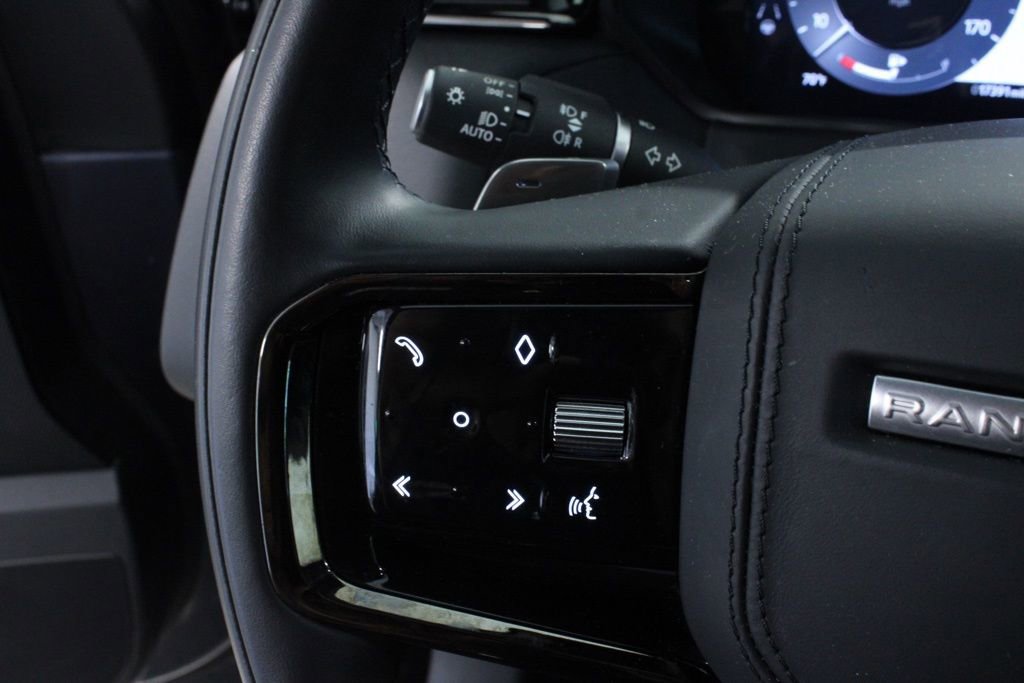 Used 2024 Land Rover Range Rover Velar Dynamic HSE image 27