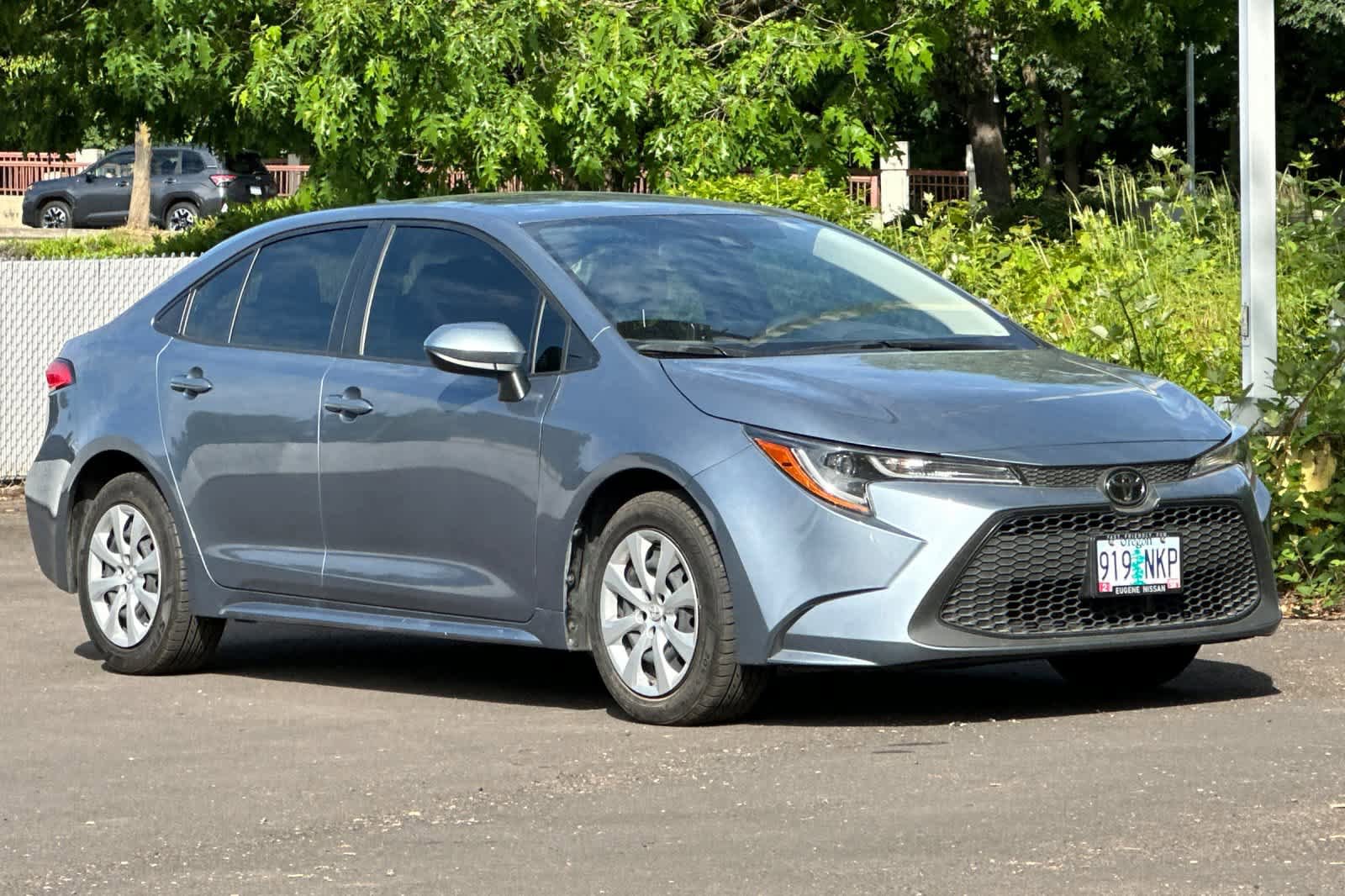 Used 2022 Toyota Corolla LE FWD image 9