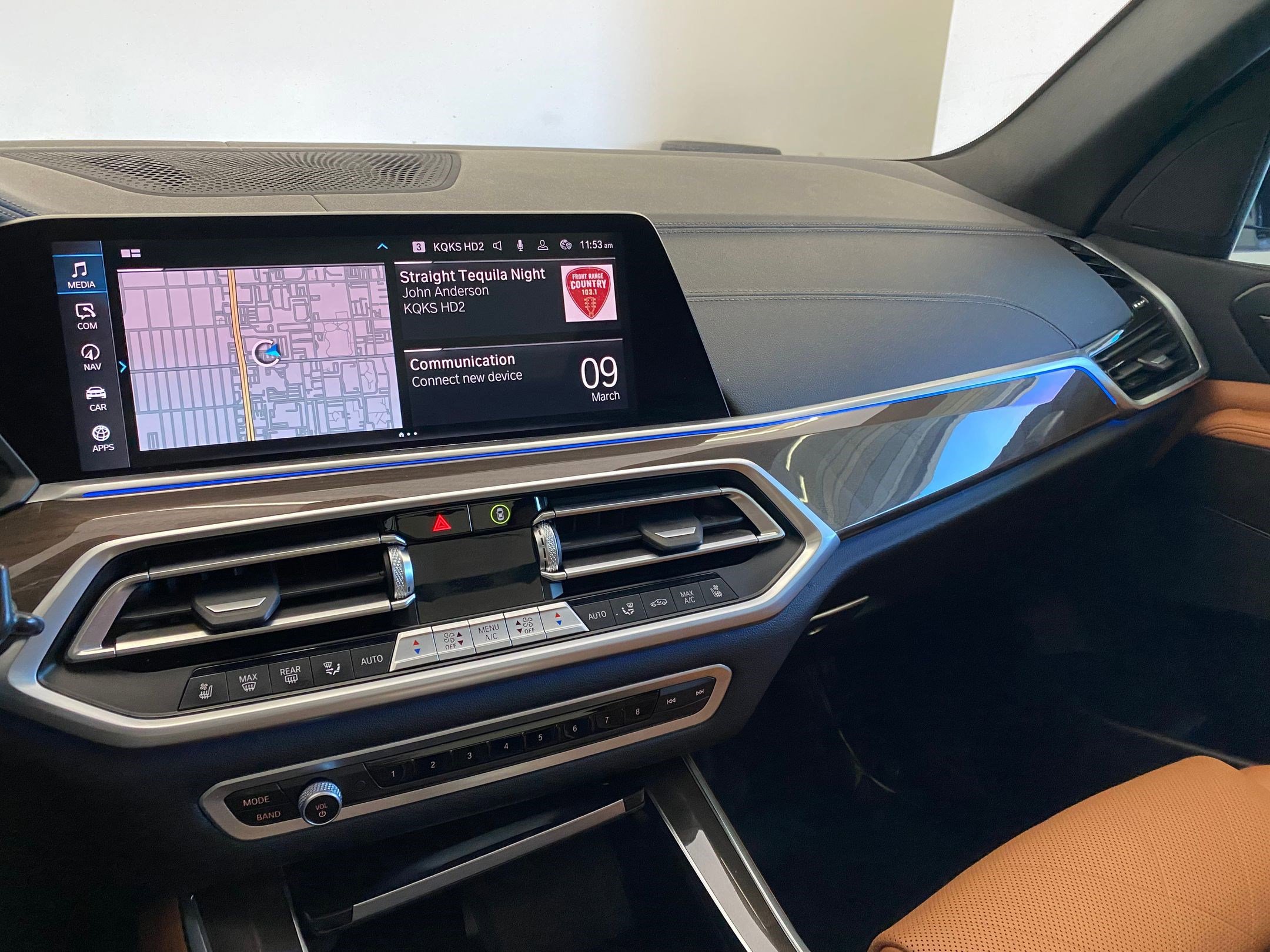 Certified 2023 BMW X5 xDrive45e w/ M Sport Package image 25