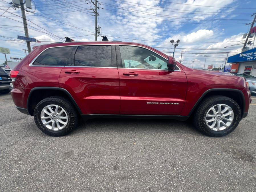 Used 2014 Jeep Grand Cherokee Laredo w/ 18" Wheel & 8.4" Radio Group AWD/4WD image 5