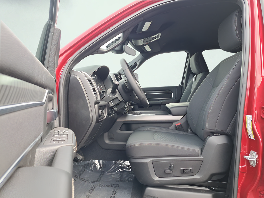 New 2026 RAM 3500 Big Horn AWD/4WD image 10