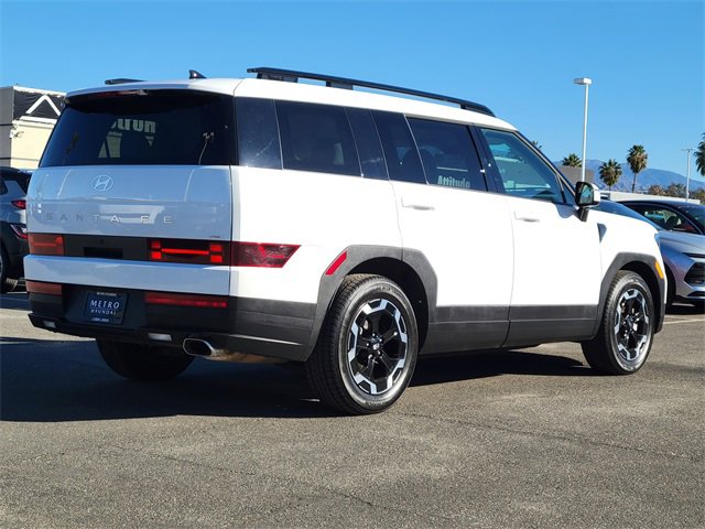 Used 2025 Hyundai Santa Fe SEL image 2