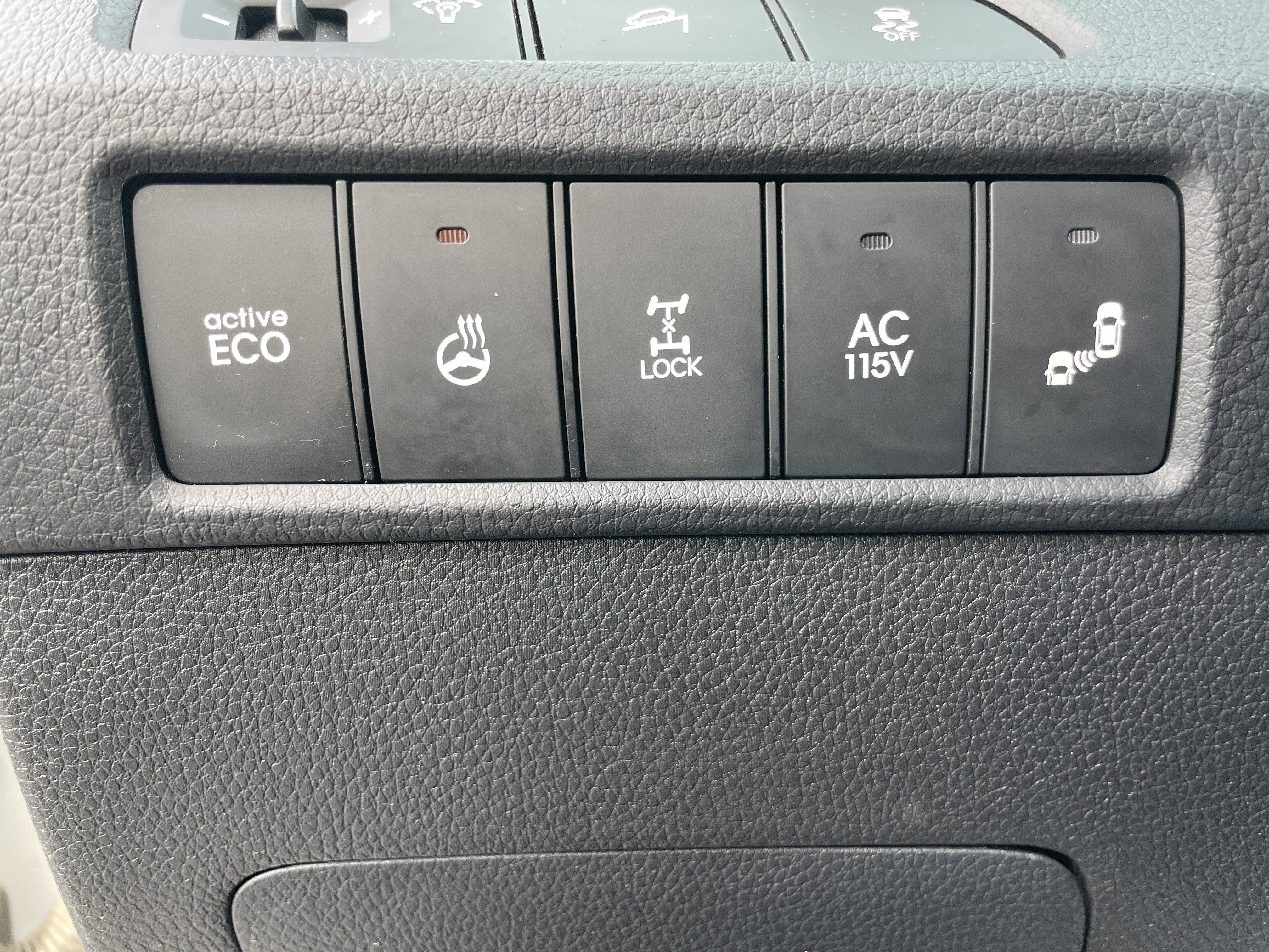Used 2016 Hyundai Santa Fe SE w/ Option Group 03 image 48