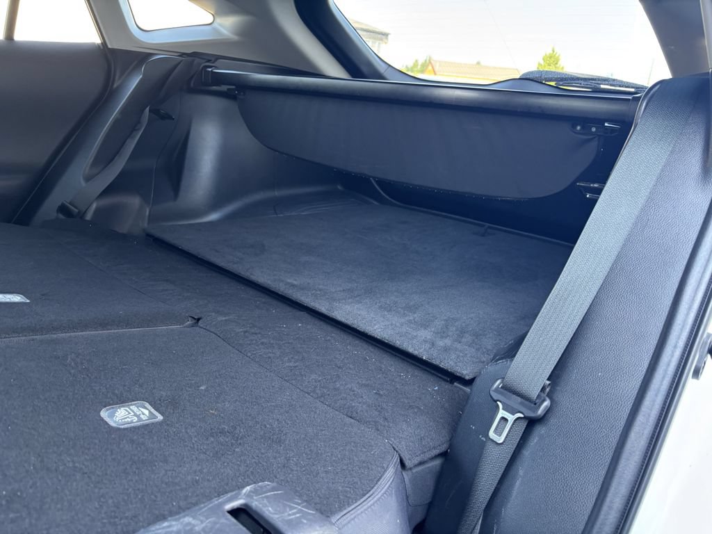 Used 2022 Toyota Venza LE AWD/4WD image 26