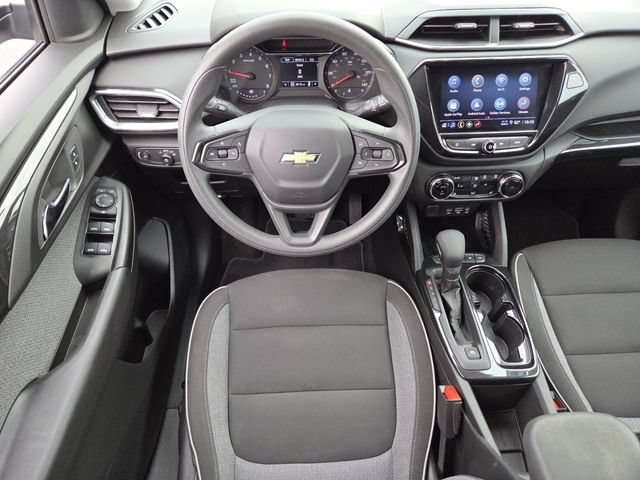 Used 2023 Chevrolet TrailBlazer LT w/ Convenience Package AWD/4WD image 23