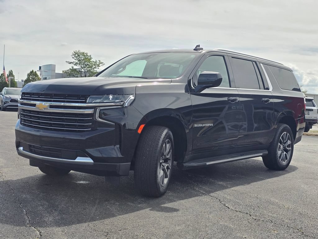 Used 2021 Chevrolet Suburban LT w/ Rear Media and Nav Package AWD/4WD image 14