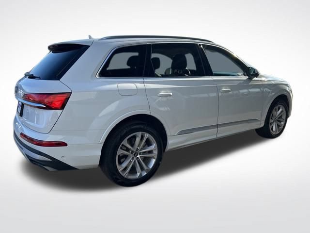 Used 2025 Audi Q7 3.0T Premium Plus AWD/4WD image 5
