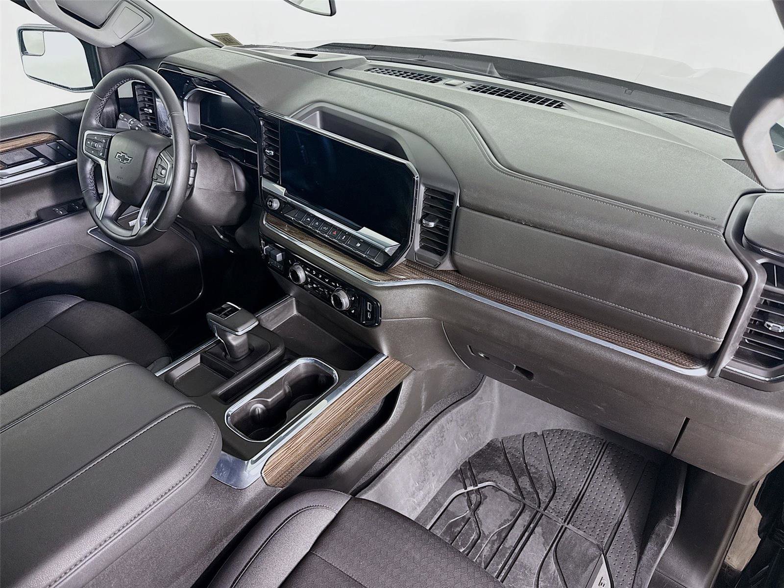 Used 2025 Chevrolet Silverado 1500 RST w/ Convenience Package II image 31