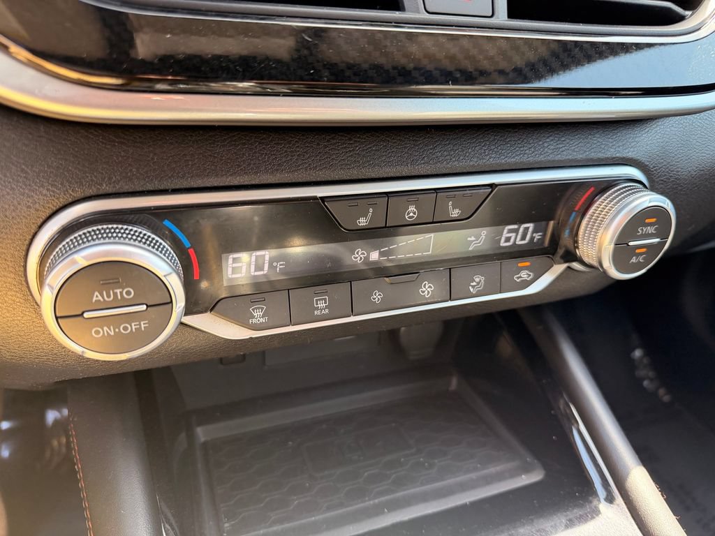 Used 2023 Nissan Altima 2.0 SR FWD image 18