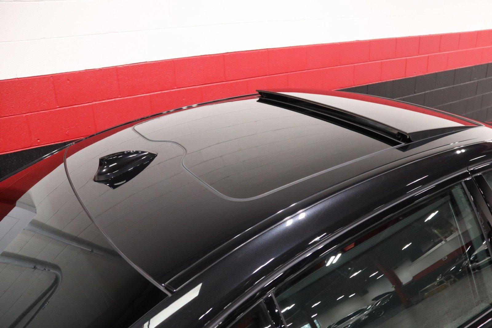 Used 2018 BMW 750i xDrive AWD/4WD image 10