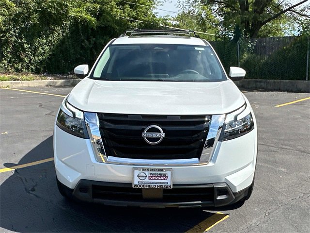 New 2025 Nissan Pathfinder SV w/ SV Premium Package image 2