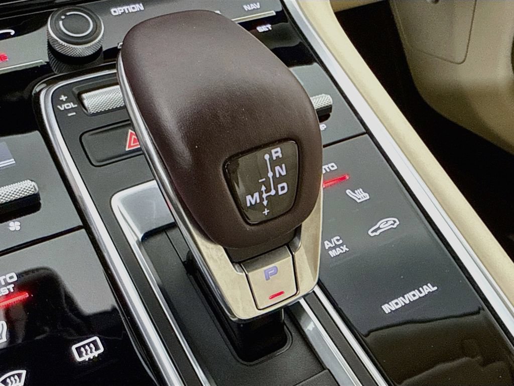 Certified 2018 Porsche Panamera 4 AWD/4WD image 21