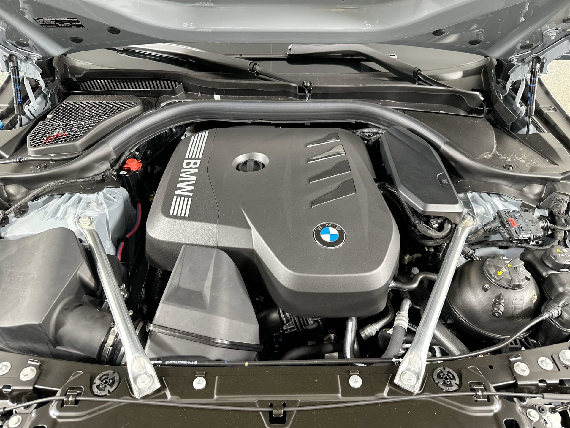 New 2026 BMW 530i xDrive w/ M Sport Package image 31