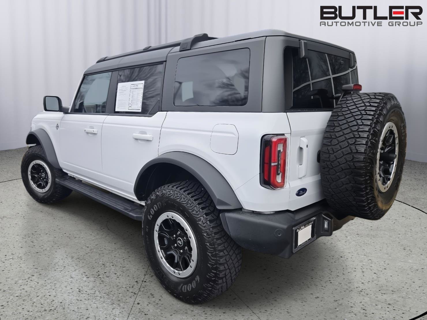 Used 2023 Ford Bronco Outer Banks w/ Sasquatch Package image 7