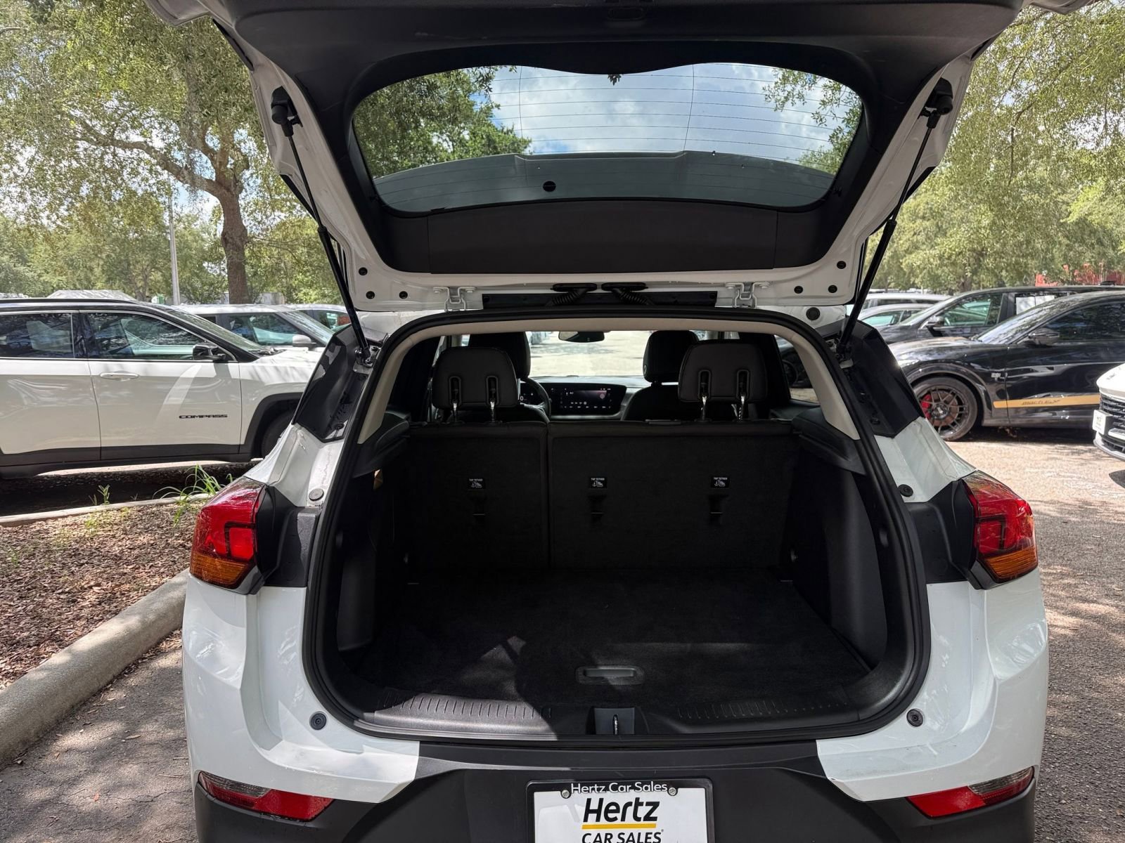 Used 2025 Buick Encore GX Preferred FWD image 28