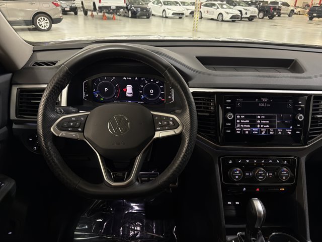 Certified 2023 Volkswagen Atlas SEL R-Line AWD/4WD image 28