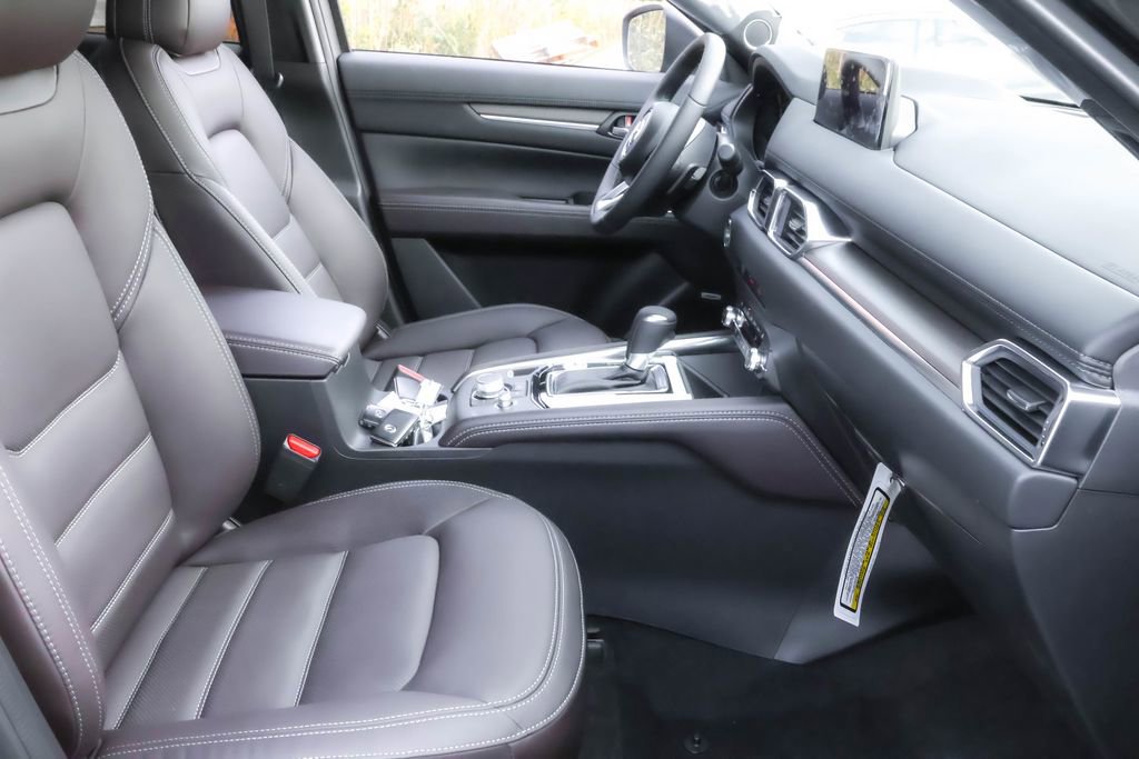 New 2025 MAZDA CX-5 Signature AWD/4WD image 41