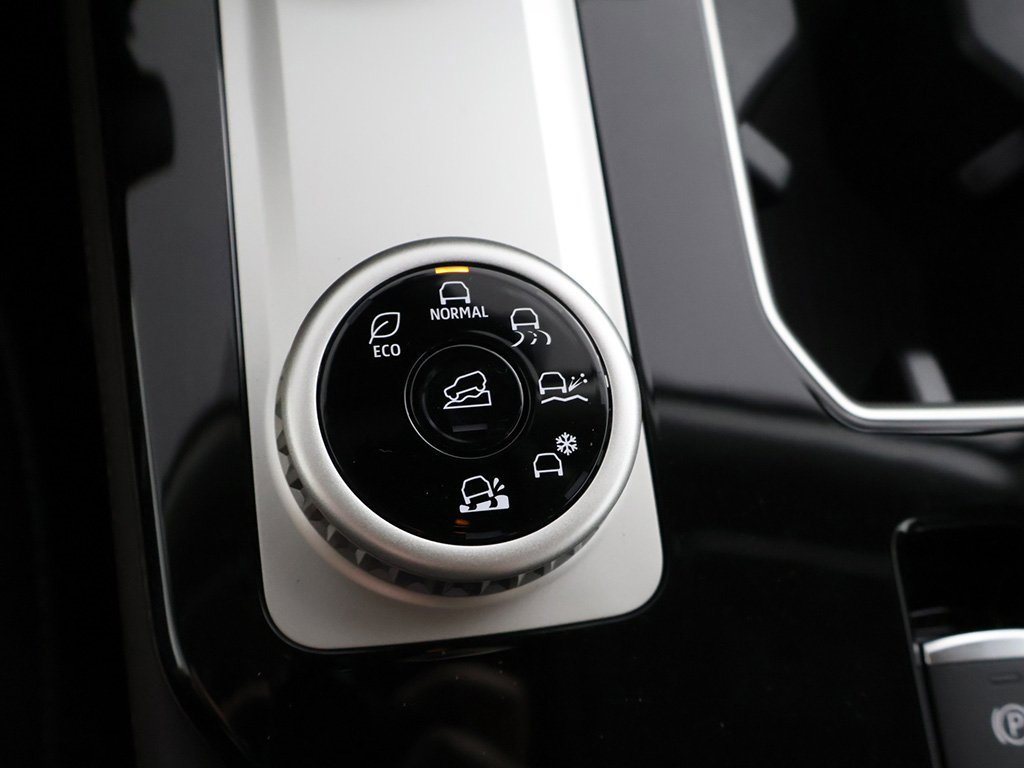 New 2025 Mitsubishi Outlander SE image 54