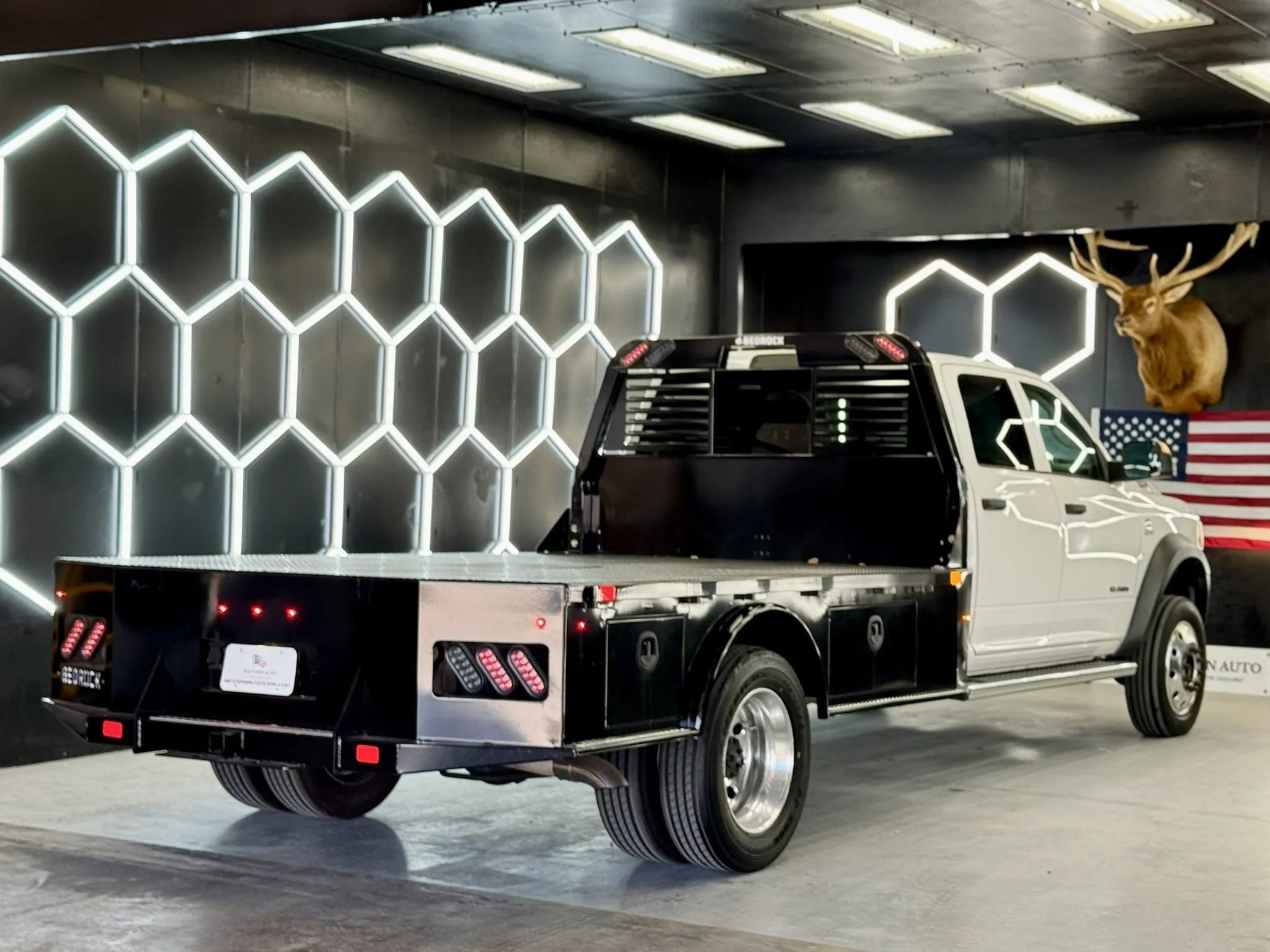 Used 2019 RAM 5500 Tradesman w/ Ambulance Prep Group RWD image 5