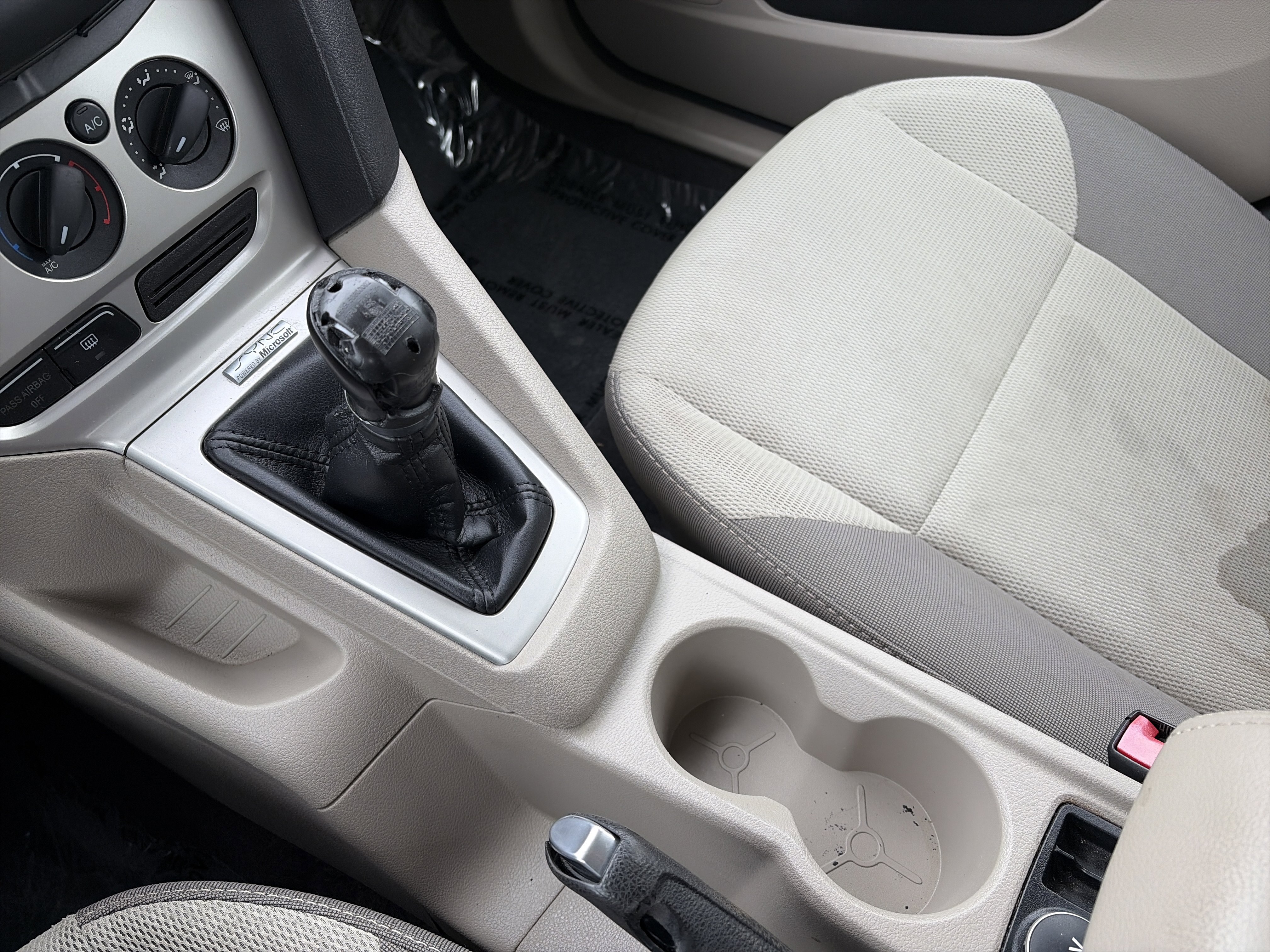 Used 2012 Ford Focus SE image 22