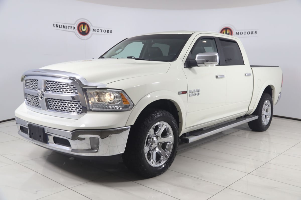 Used 2018 RAM 1500 Laramie w/ Convenience Group AWD/4WD image 5