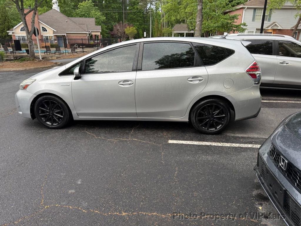 Used 2015 Toyota Prius V Five FWD image 8