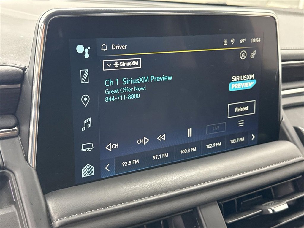 Used 2024 Chevrolet Suburban LT image 12