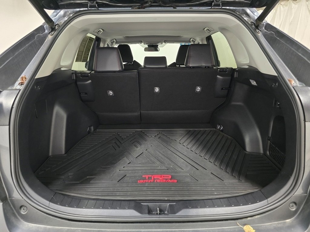 Used 2020 Toyota RAV4 TRD Off-Road image 18