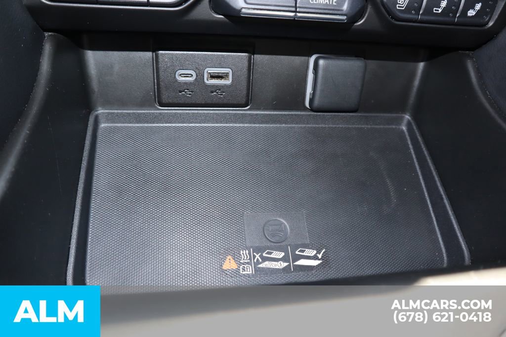 Used 2023 GMC Yukon SLT w/ SLT Premium Package AWD/4WD image 36