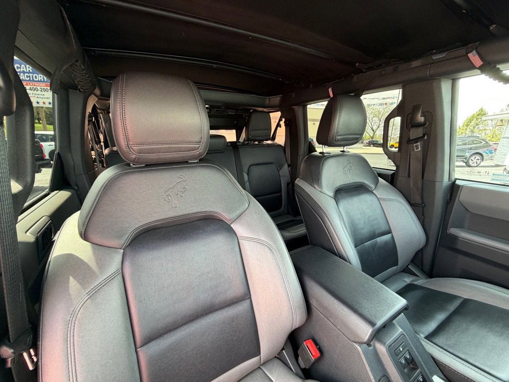 Used 2022 Ford Bronco Black Diamond image 36